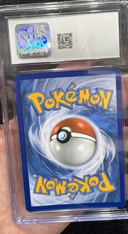 Pikachu SM76 Black Star Promo Pokémon 2017 Shining Legends Pin Collect’n CGC 9.5 2