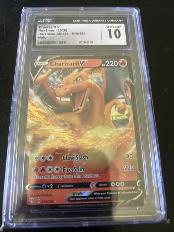 2020 Pokemon SWSH Darkness Ablaze Charizard V #019/189 CGC 10