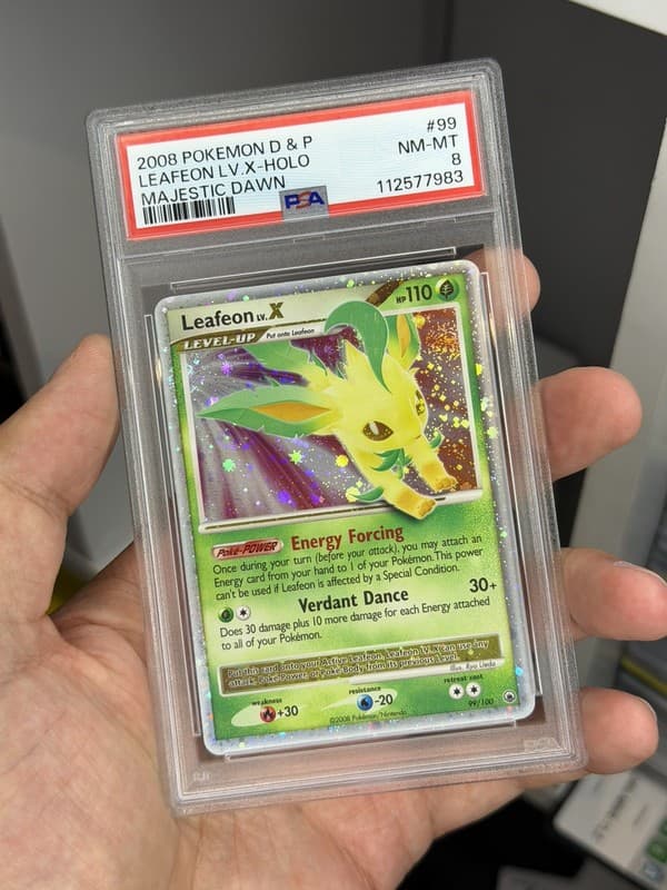 Pokemon Leafeon Lv.X Majestic Dawn Holo Ultra Rare 99/100 #99 PSA 8