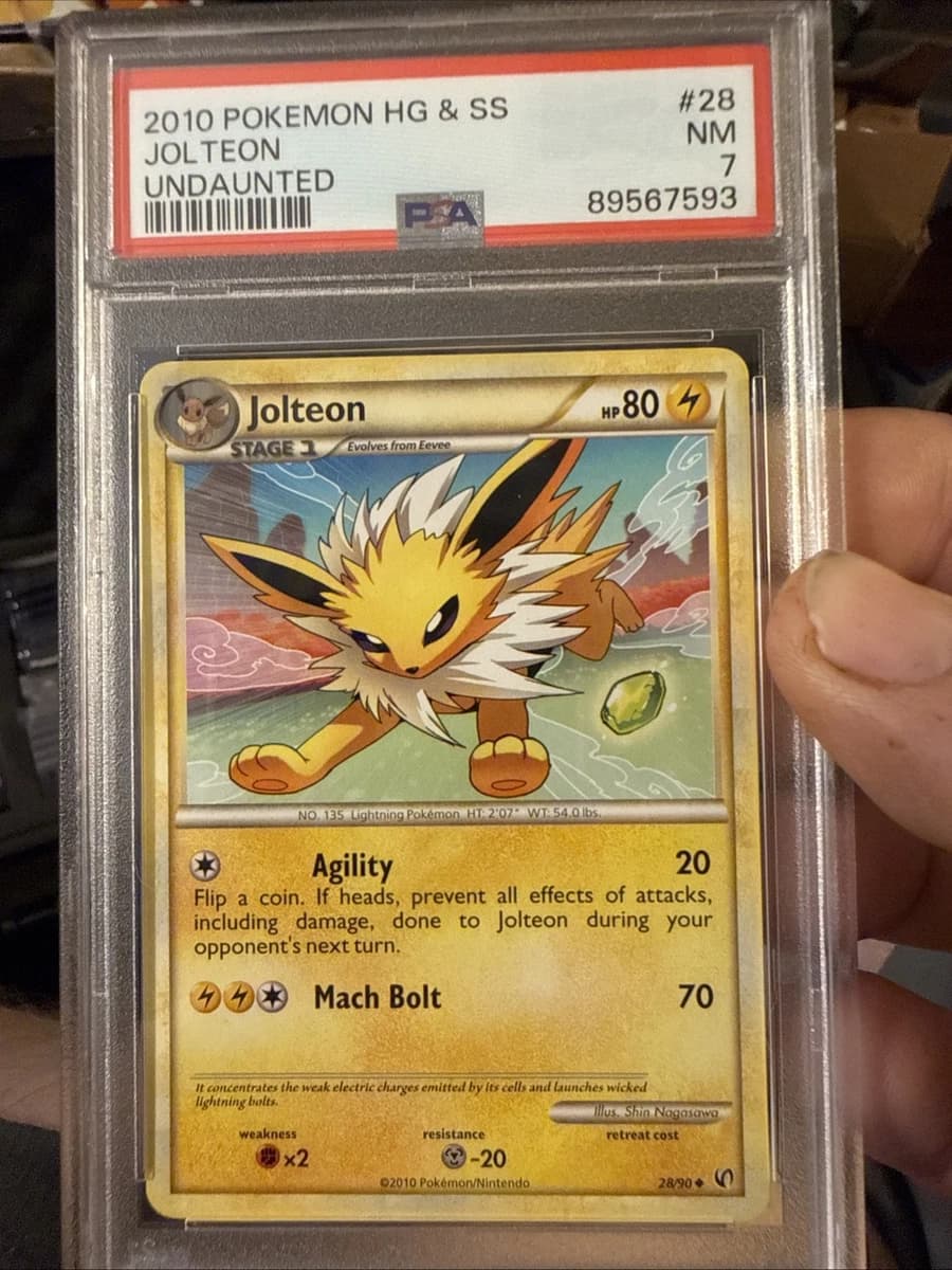 Pokémon - Jolteon Undaunted #28 PSA 7
